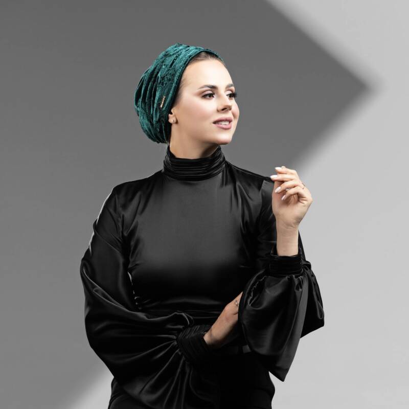 Velvet Green Embroidery Turban