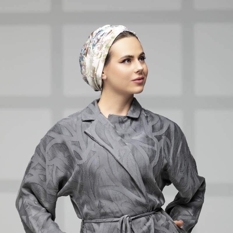 Luxurious velvet turban in rich color, offering a plush, elegant accessory for any occasion.