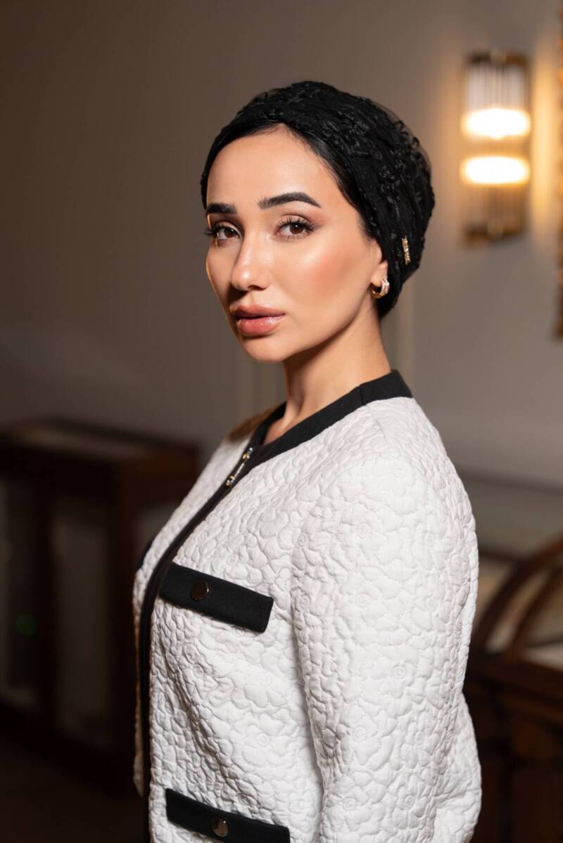 Black Embroidery Turban