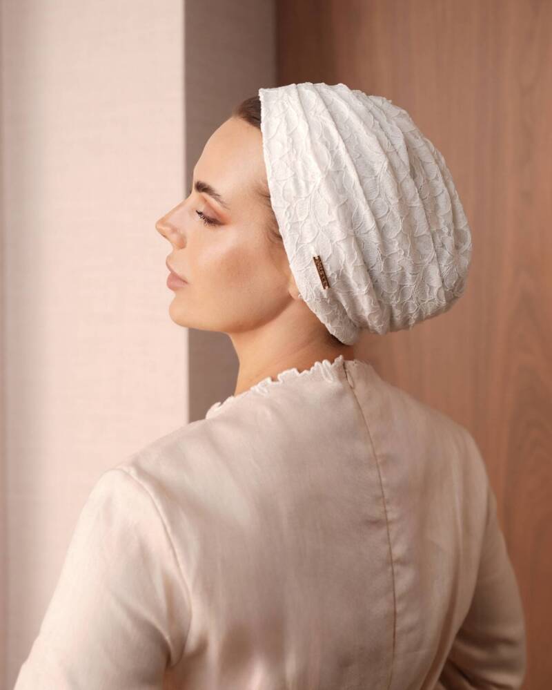 Lace Soft-white Turban